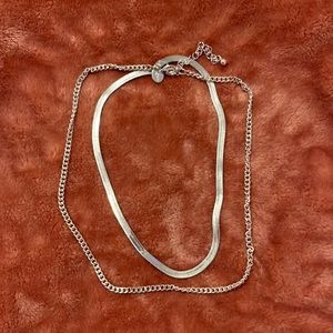 Double chain necklace